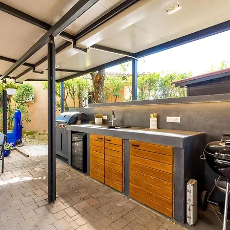Semesterbostad Lidija Mit Pool Fuer 8 Personen Antonci (Porec)